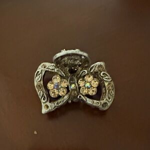 Elegant Silver and Gold Floral Women's hair clip